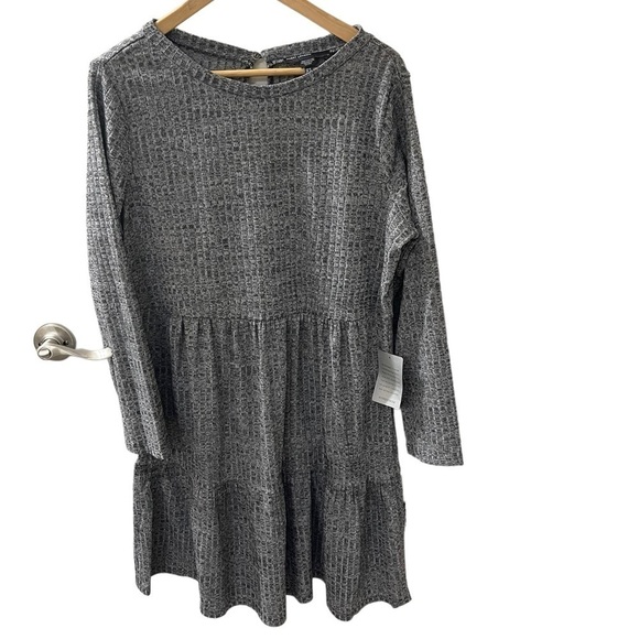 Maggy London, long sleeve’ tiered dress, size 14, Heather gray. NWT - Picture 1 of 3